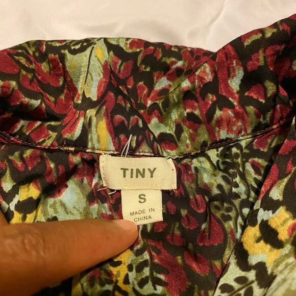 Multicolored Fun Top - Picture 2 of 4